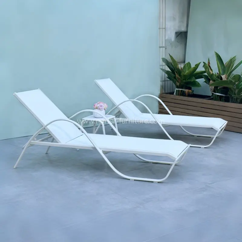 إطار الألومنيوم الأبيض Textilene Mesh Sun Lounger